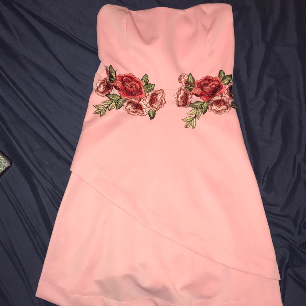 Pink flowery strapless dress